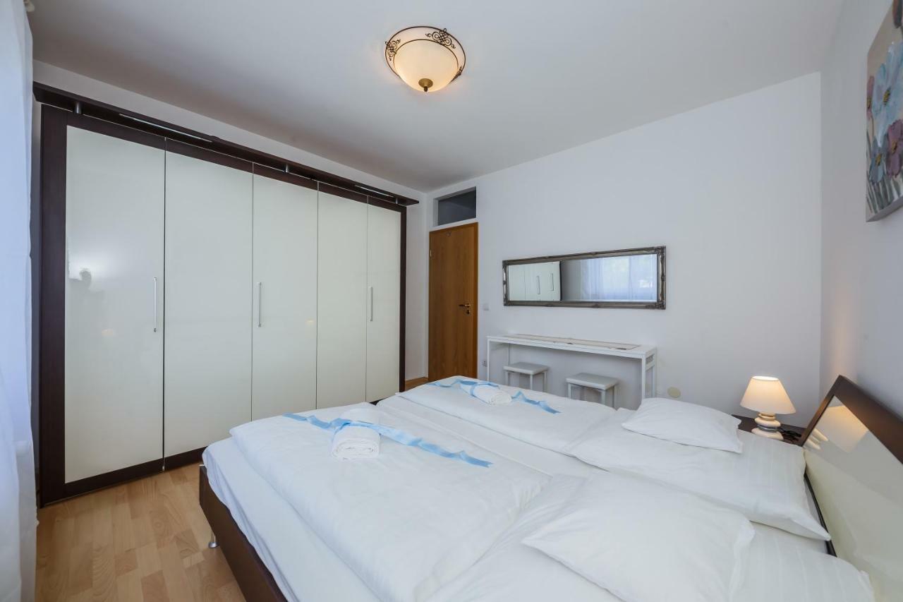 Apartman Lucija Kaštela Kültér fotó