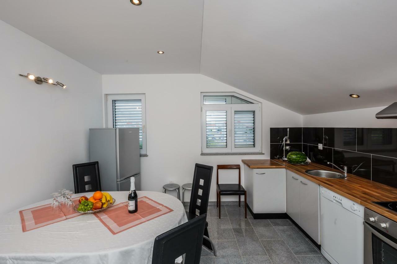 Apartman Lucija Kaštela Kültér fotó