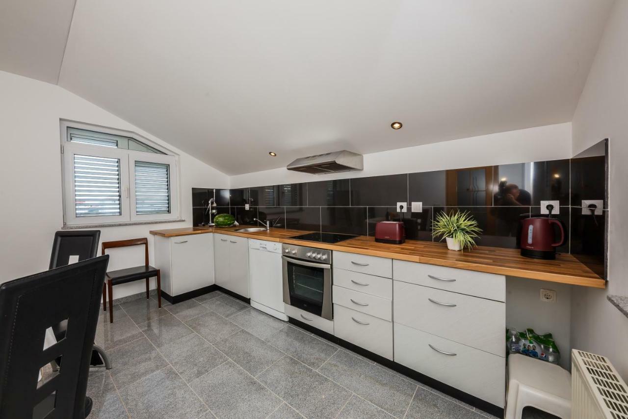 Apartman Lucija Kaštela Kültér fotó